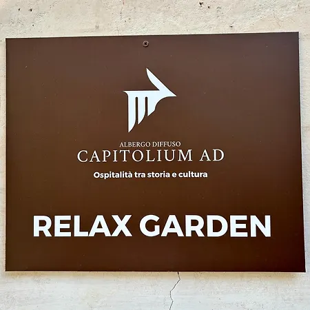 Bed & Breakfast Capitolium Ad *